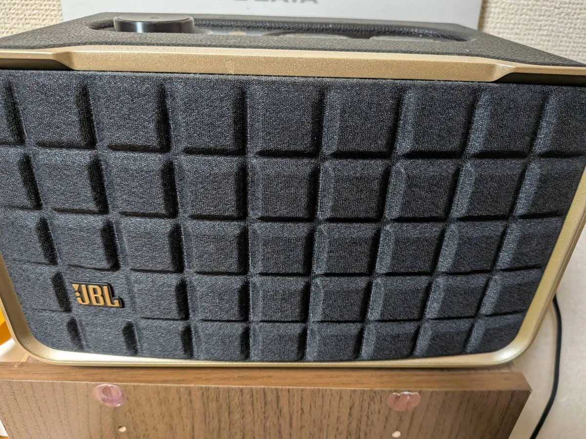 JBL AUTHENTICS 200